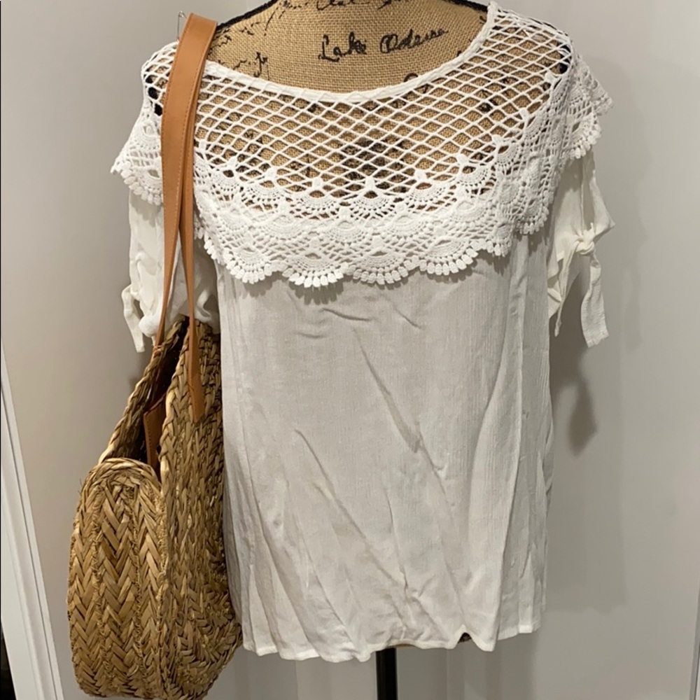 NWT Crochet detail top Size L